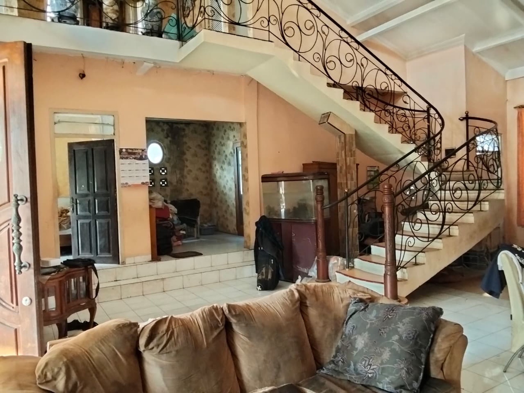 Rumah 2 Lantai di Pondok Cabe Lokasi Strategis Akses Mudah ke Pintu Tol