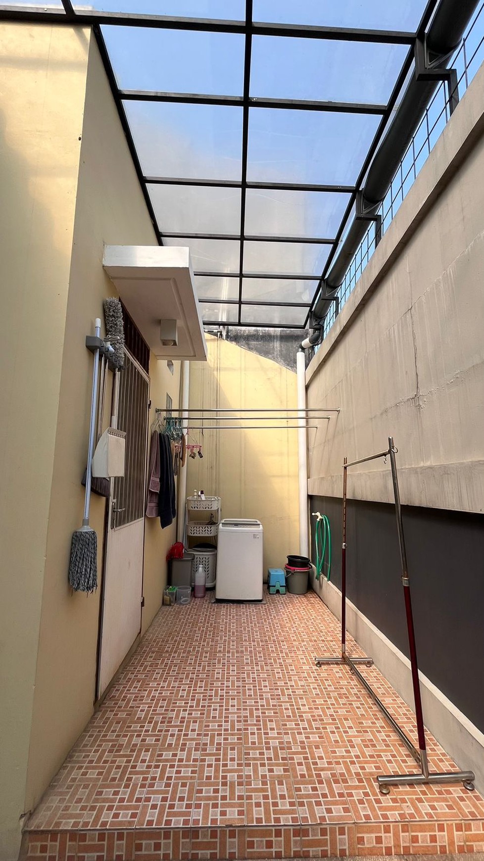 Rumah 1 Lantai Siap Huni di Sawangan, Depok - Lokasi Strategis Harga Terjangkau