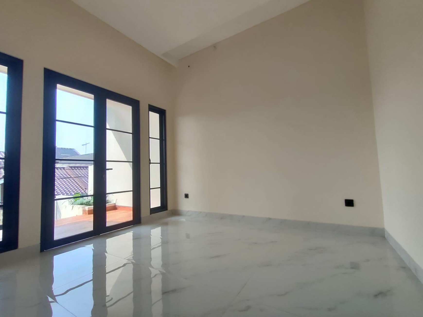 Rumah di Graha Bintaro 2 Lantai Siap Huni dengan KT 3+1 KM 3+1 @Ciputat