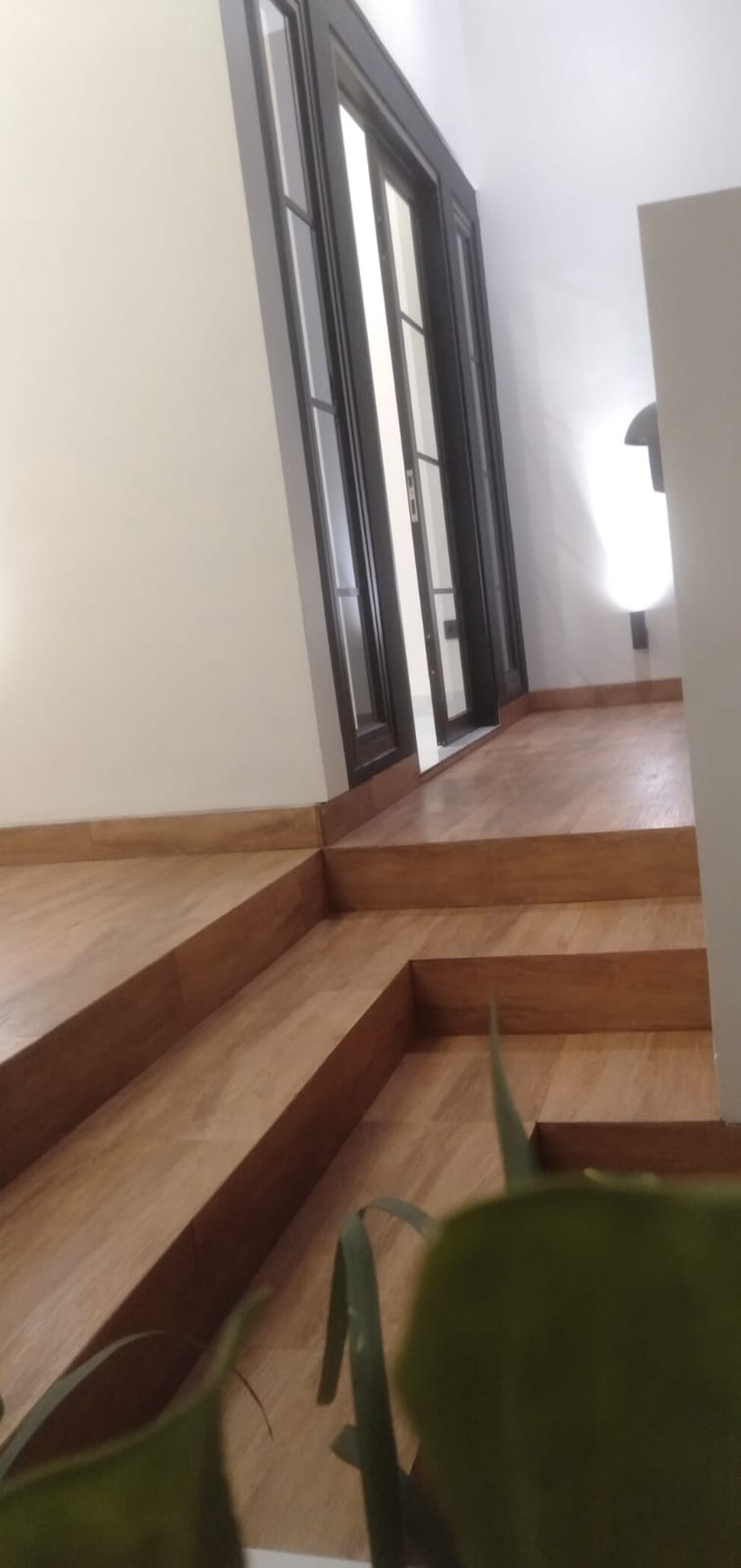Rumah di Graha Bintaro 2 Lantai Siap Huni dengan KT 3+1 KM 3+1 @Ciputat