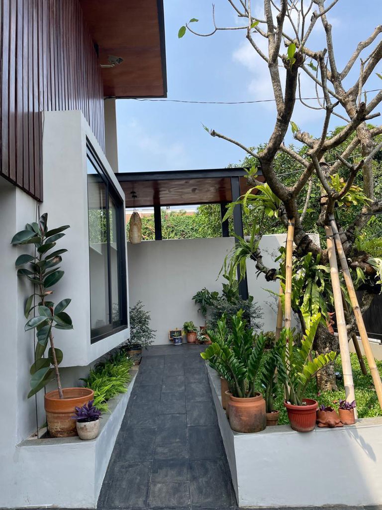 Rumah Mewah Cantik Di Jakarta Selatan Luas 325 m2 Bangunan 450 m2 SHM