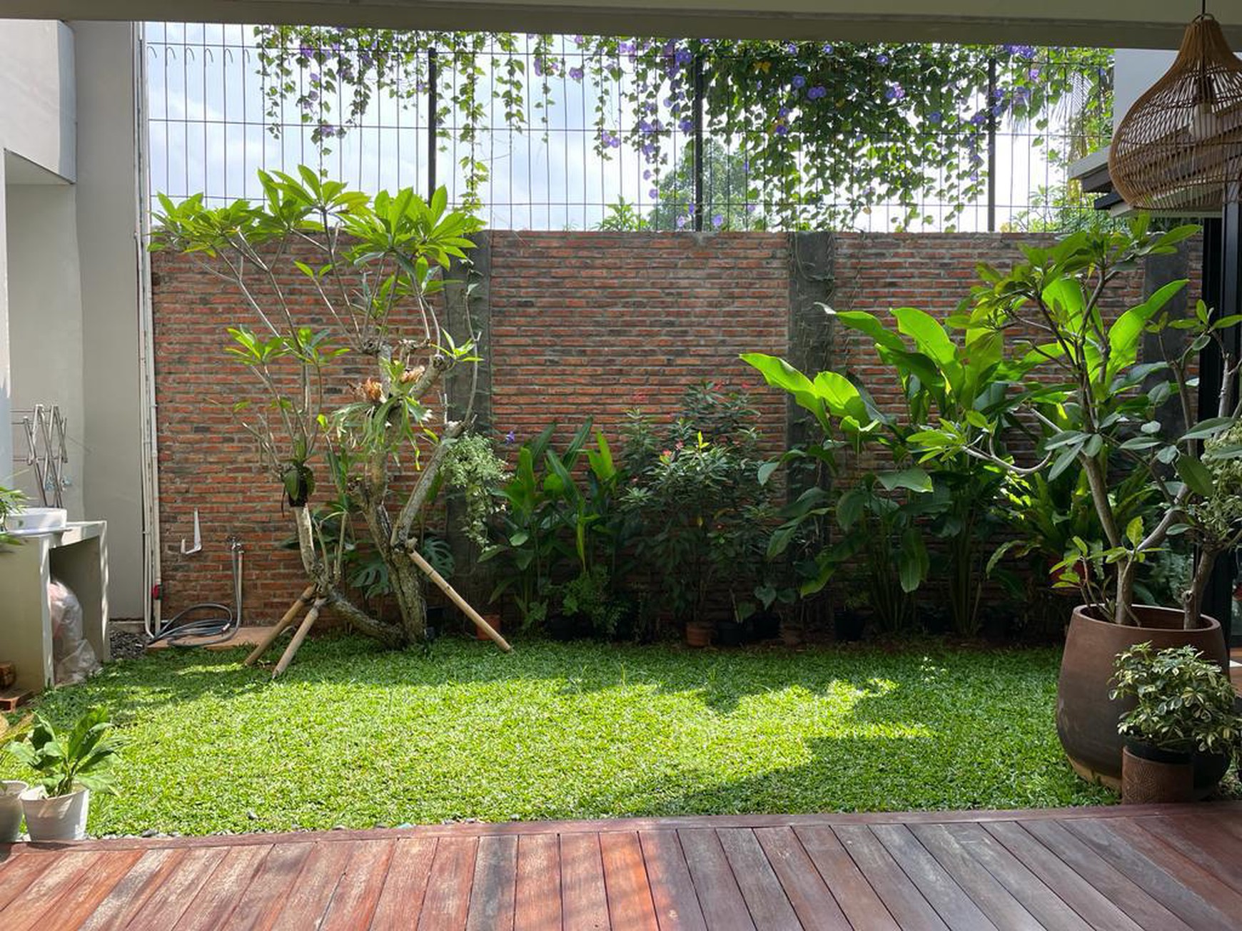 Rumah Mewah Cantik Di Jakarta Selatan Luas 325 m2 Bangunan 450 m2 SHM