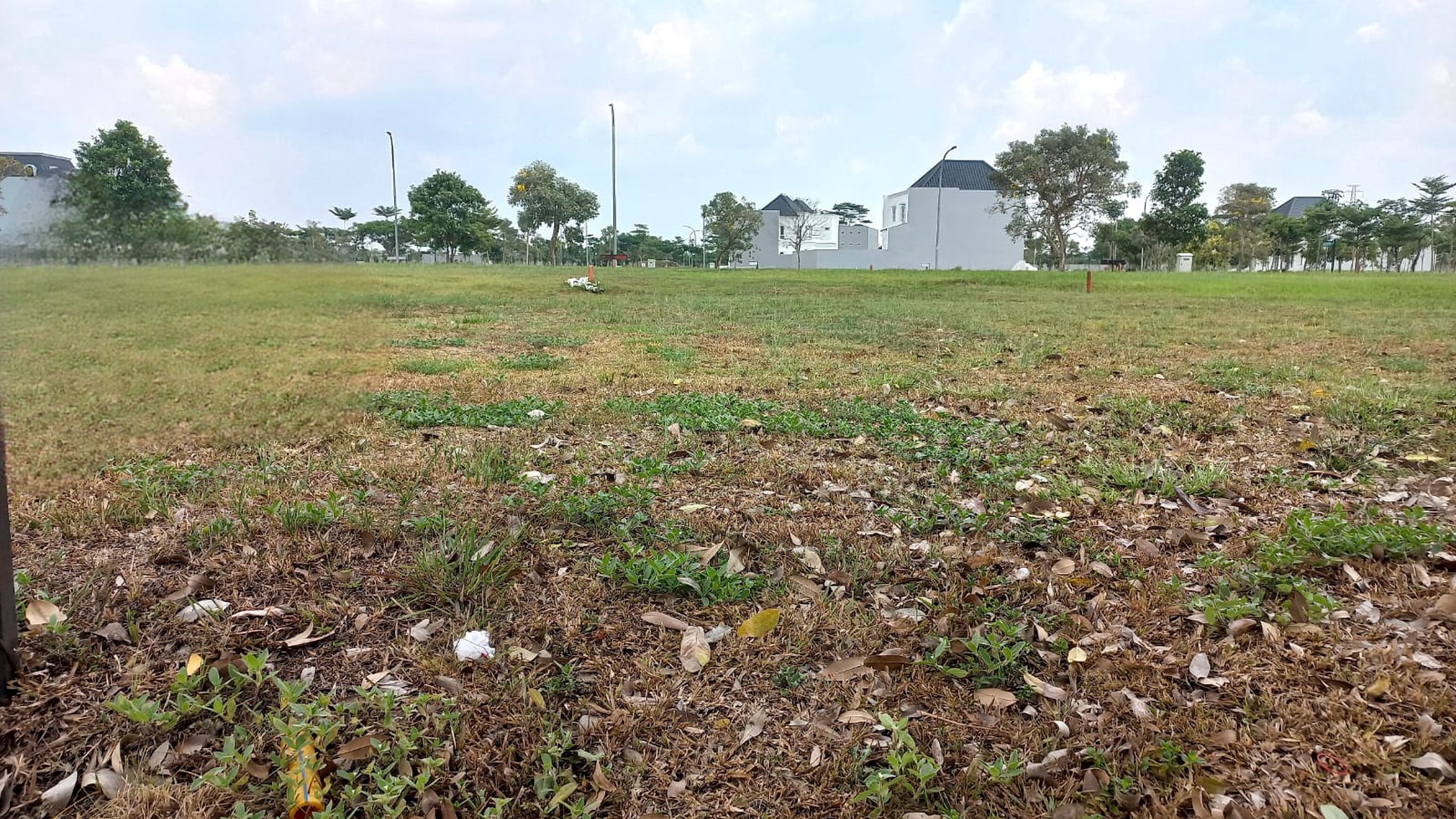 Tanah Dijual Murah dan Luas Berlokasi Strategis di Villa Taman Telaga Citraland, Surabaya