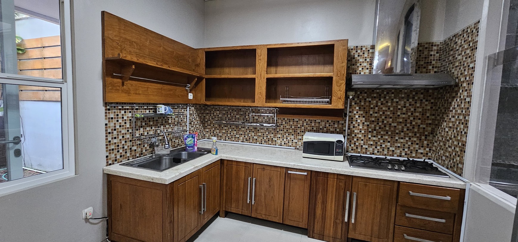 Rumah Dalam Perum Lokasi Dekat Transmart Maguwoharjo Depok Sleman