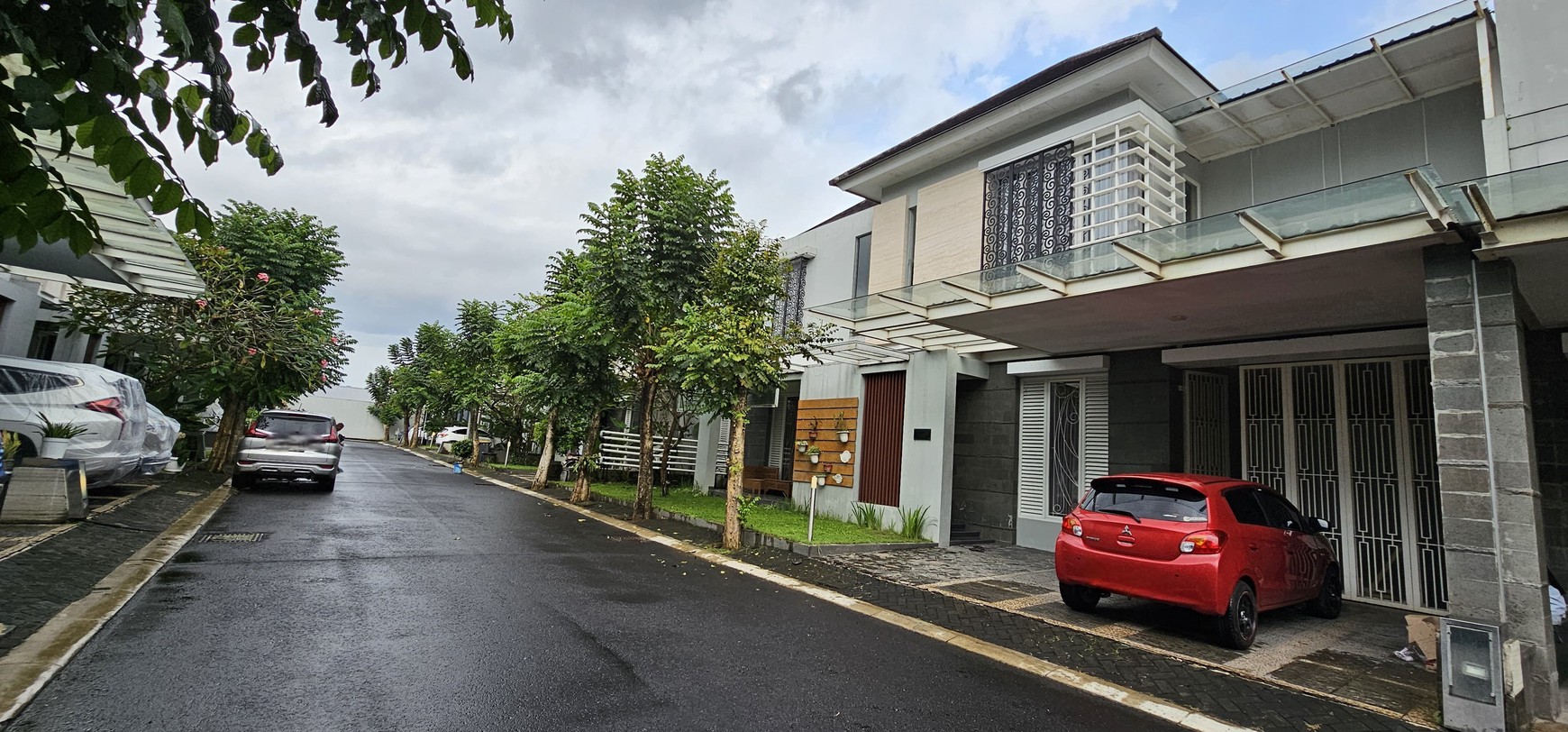 Rumah Dalam Perum Lokasi Dekat Transmart Maguwoharjo Depok Sleman