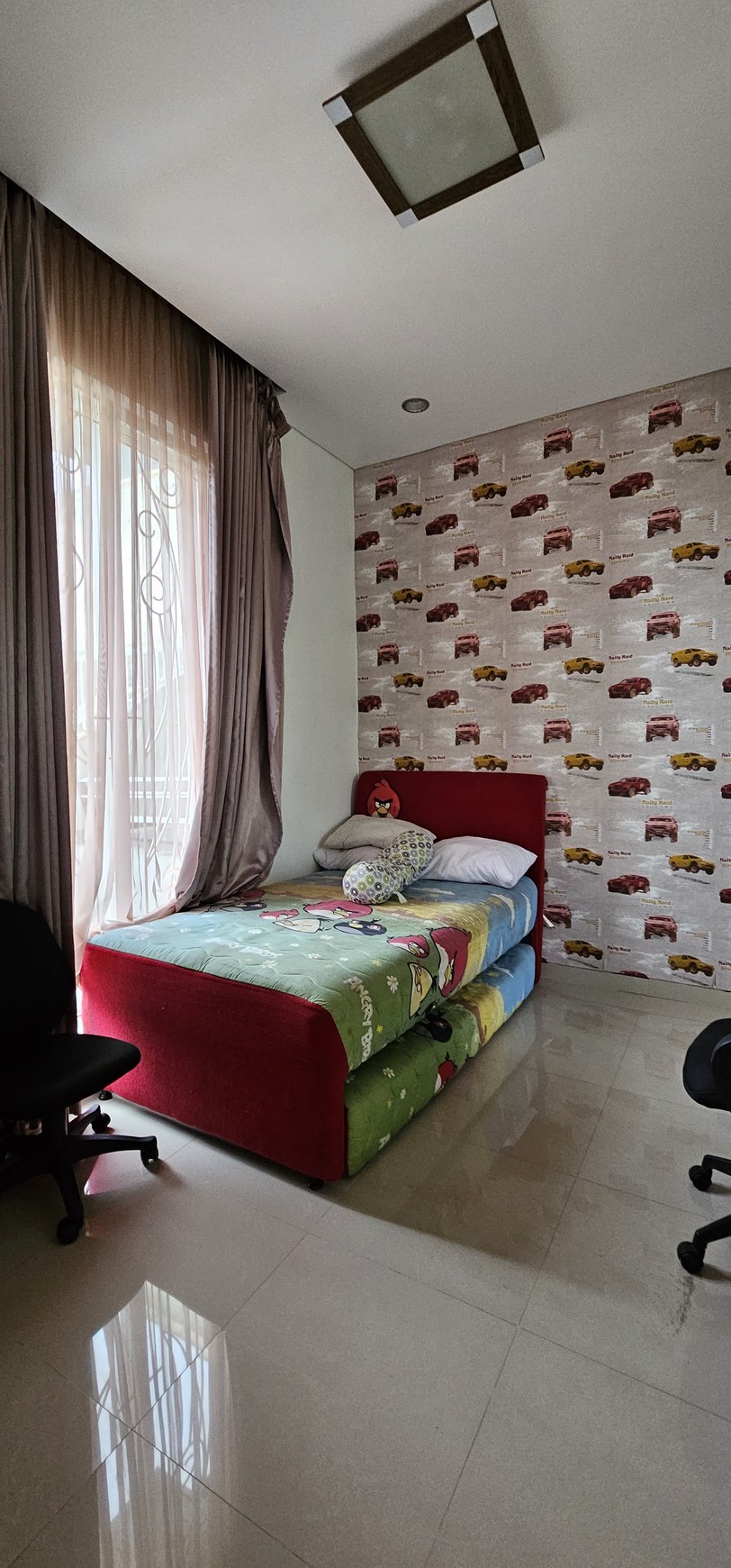 Rumah Dalam Perum Lokasi Dekat Transmart Maguwoharjo Depok Sleman