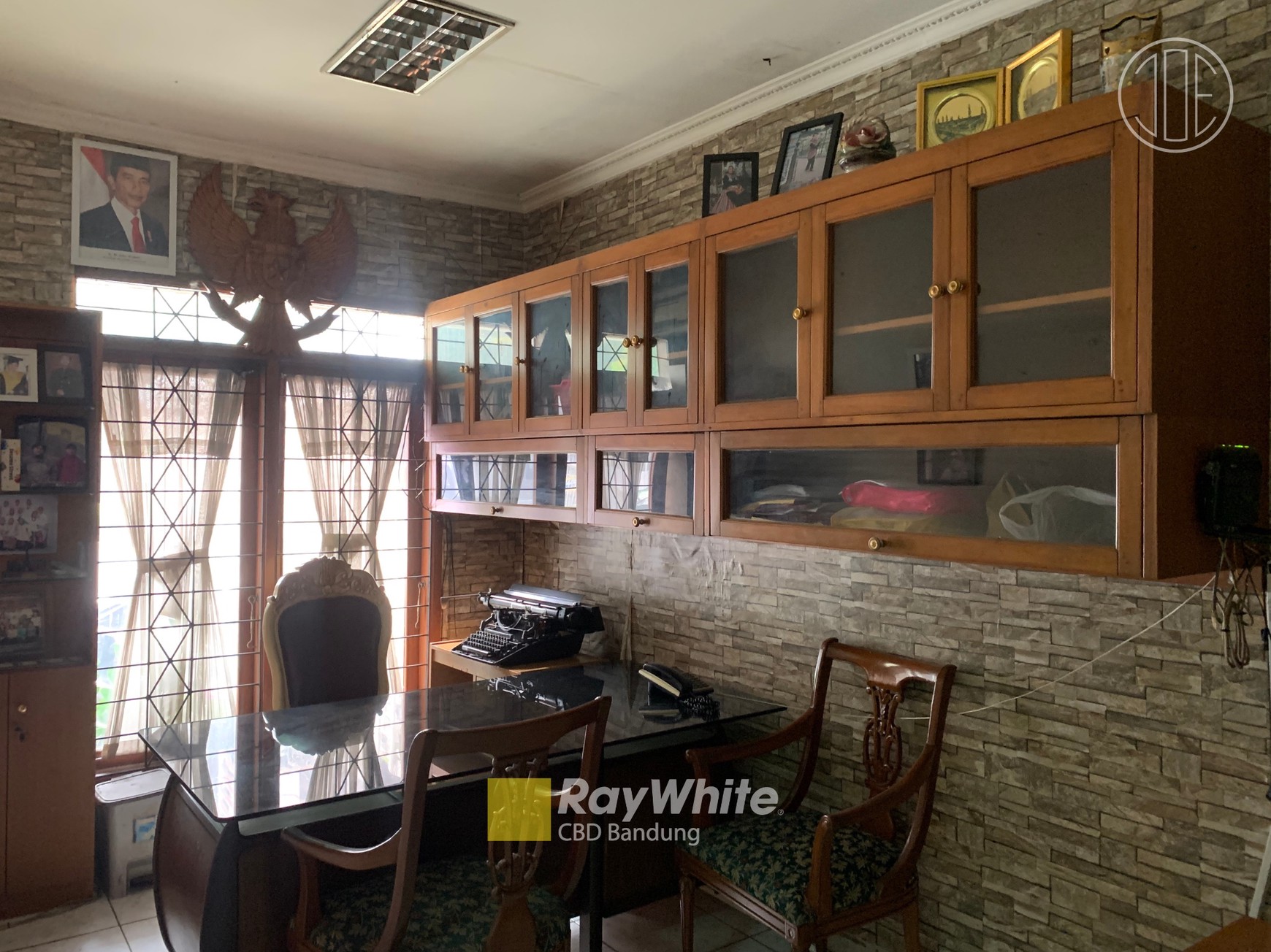 Rumah Kantor Mainroad Pelajar Pejuang 45 Tanah Belakang Luas !!