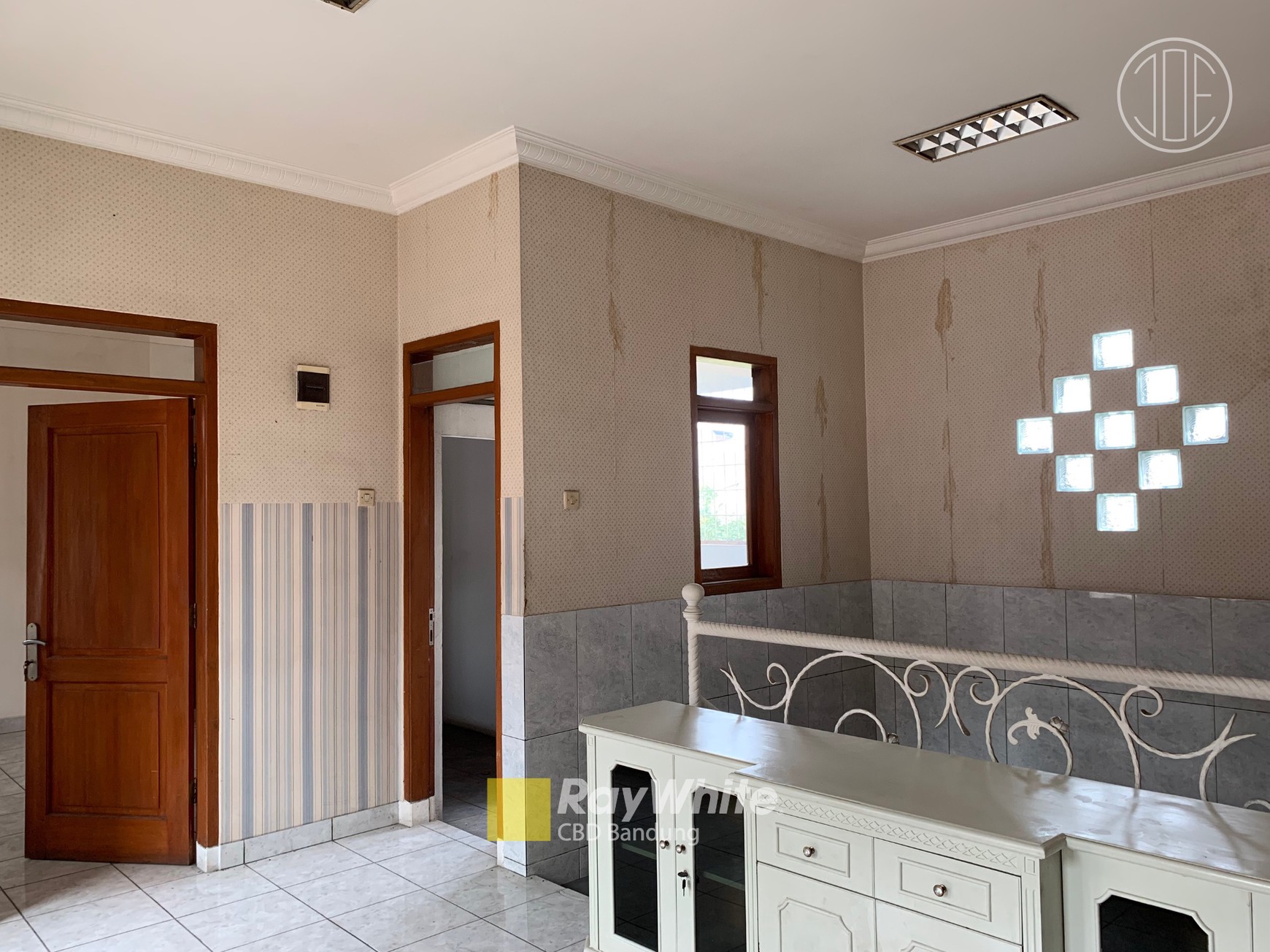 Rumah Kantor Mainroad Pelajar Pejuang 45 Tanah Belakang Luas !!
