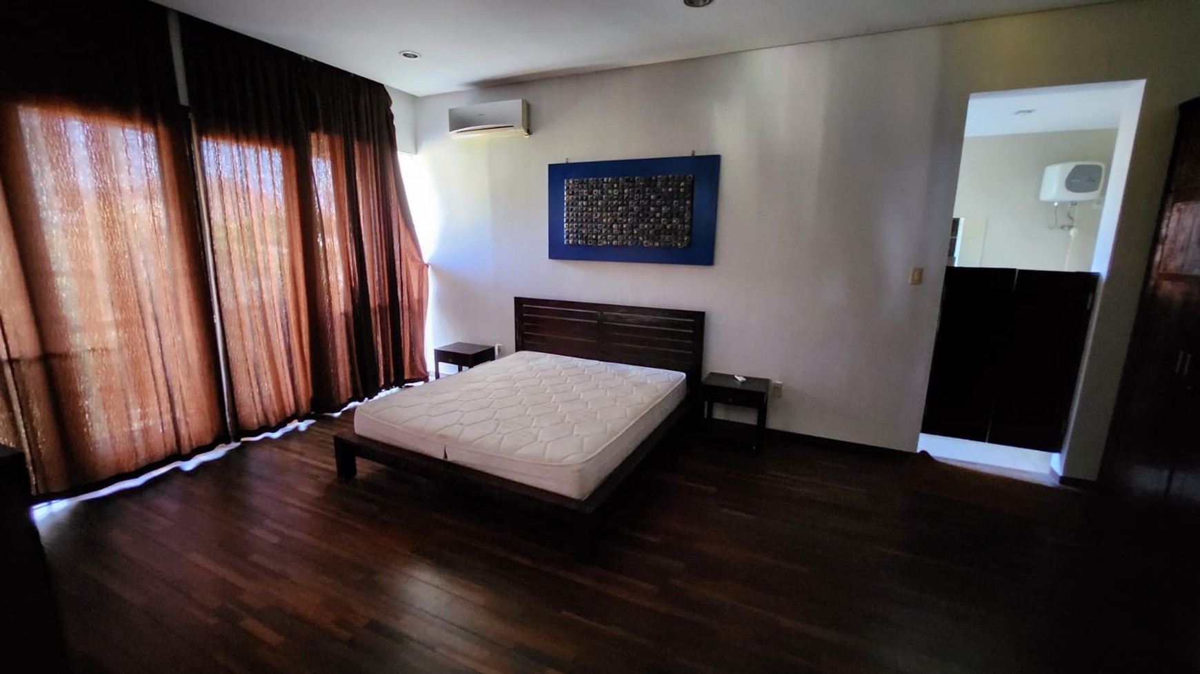 Disewakan Rumah Mewah Private Pool Modern 3 Lantai Citraland Utama