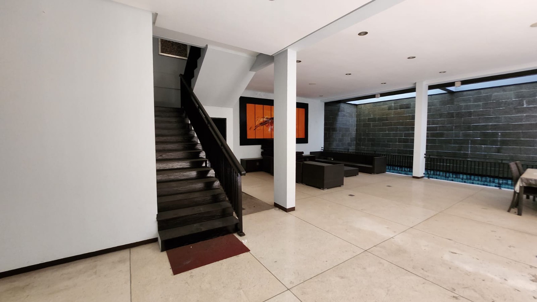 Disewakan Rumah Mewah Private Pool Modern 3 Lantai Citraland Utama