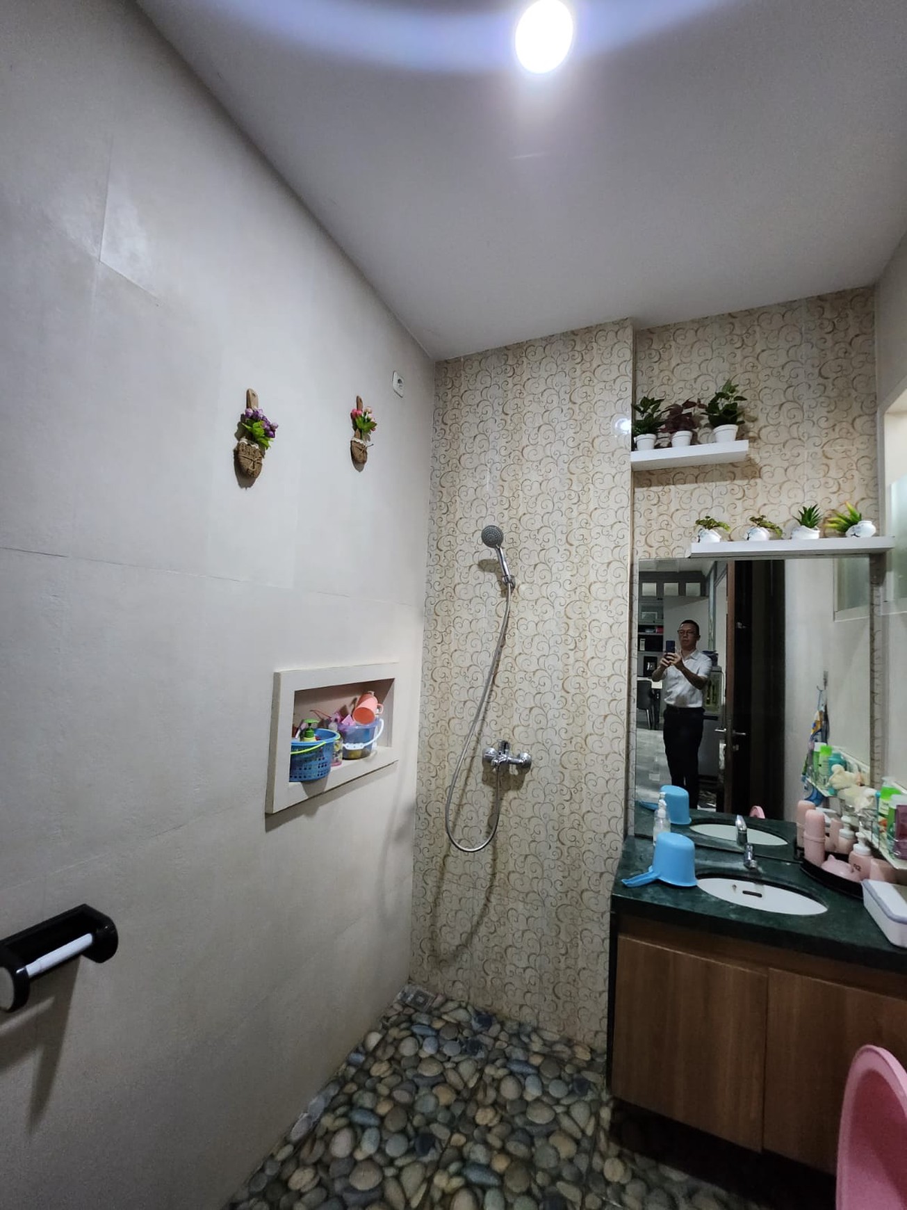 Dijual Rumah  FULL FURNISHED Royal Residence ( Wiyung - Surabaya Barat )   Modern Minimalis 2 Lantai