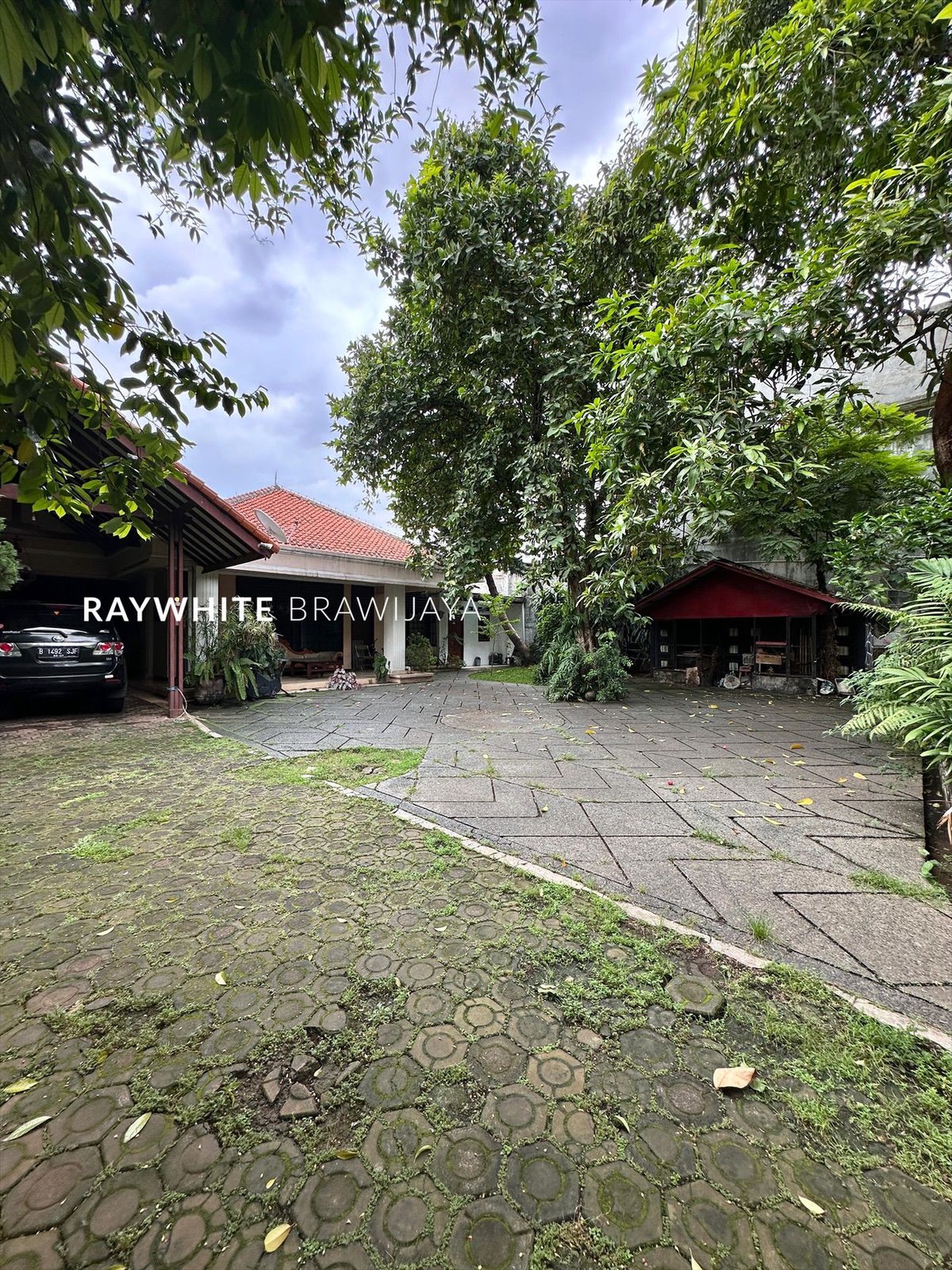 Rumah Hitung Tanah Area Cipete