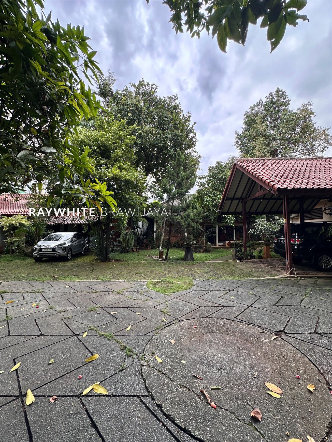 Rumah Hitung Tanah Area Cipete