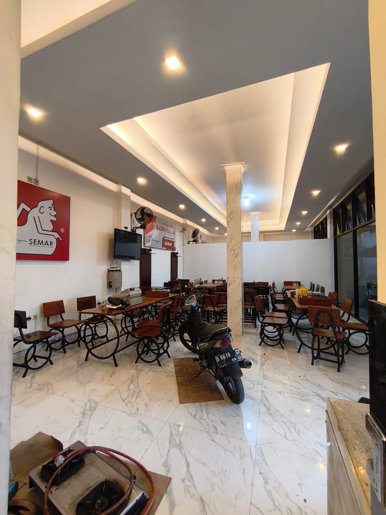 Rumah Hitung Tanah Area Cipete