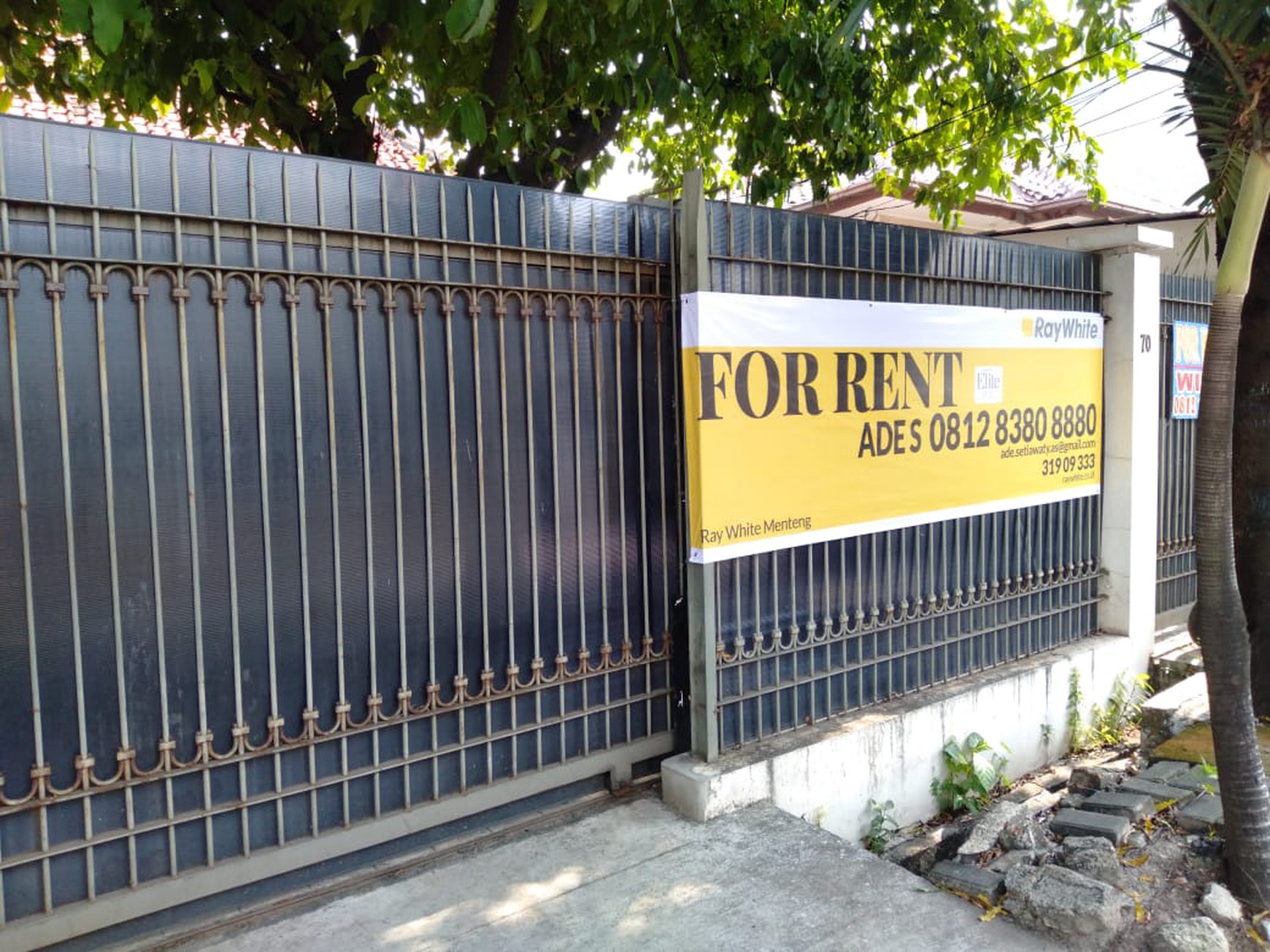 Rumah Di Guntur Area Komersial Disewakan