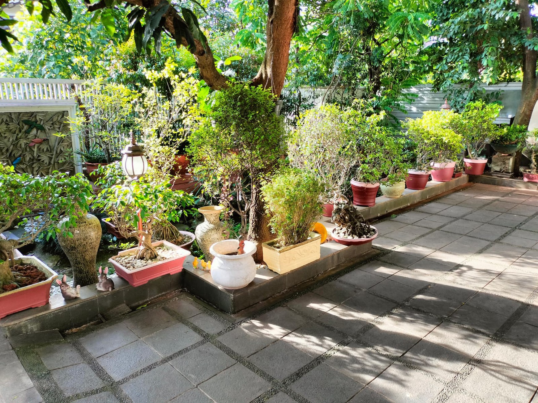 Rumah Lama Layak Huni daerah Strategis Pondok Indah 