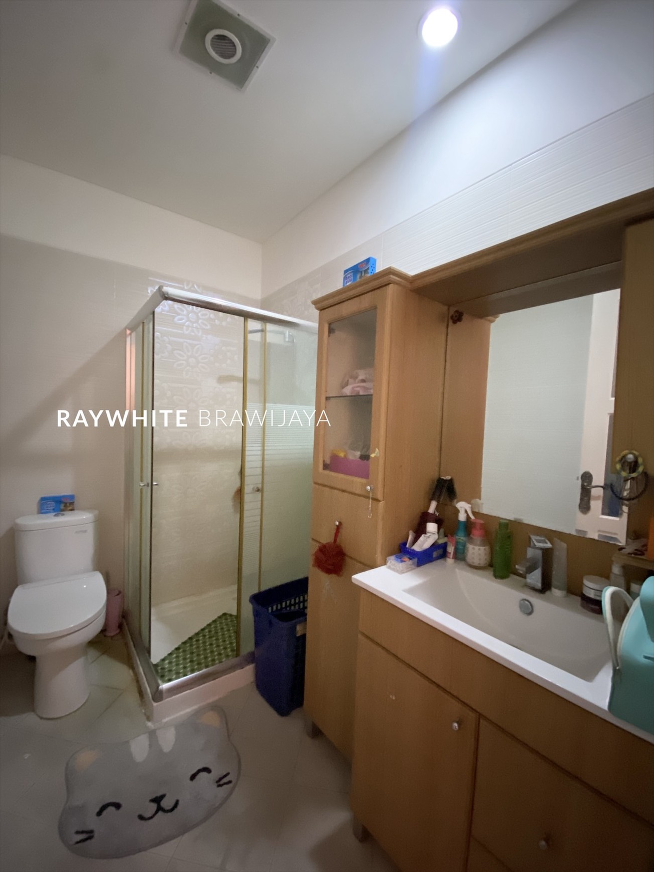 Turun Harga Rumah Bangunan 3 Lantai Area Pondok Indah