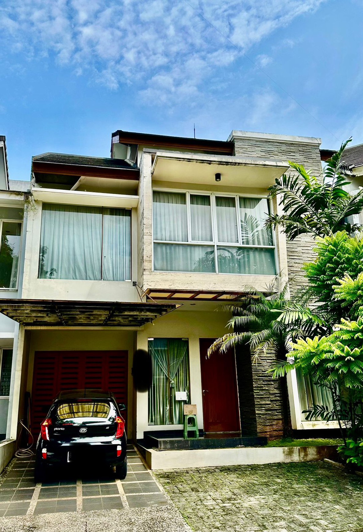 Rumah di Bintaro Dalam Cluster SHM dengan KT 4+1 KM 3+1, 2 Lantai SHM