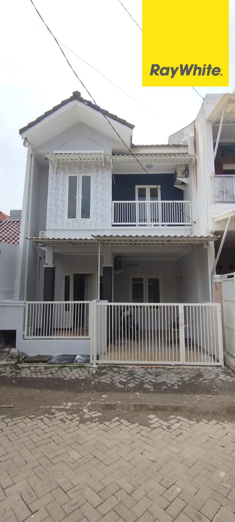 Dijual Rumah 2 lantai di Purimas Cluster Ubud Surabaya