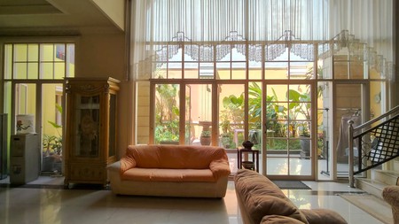 Dijual Cepat Rumah Asri & Ekslusif di Laguna Regency Pakuwon City