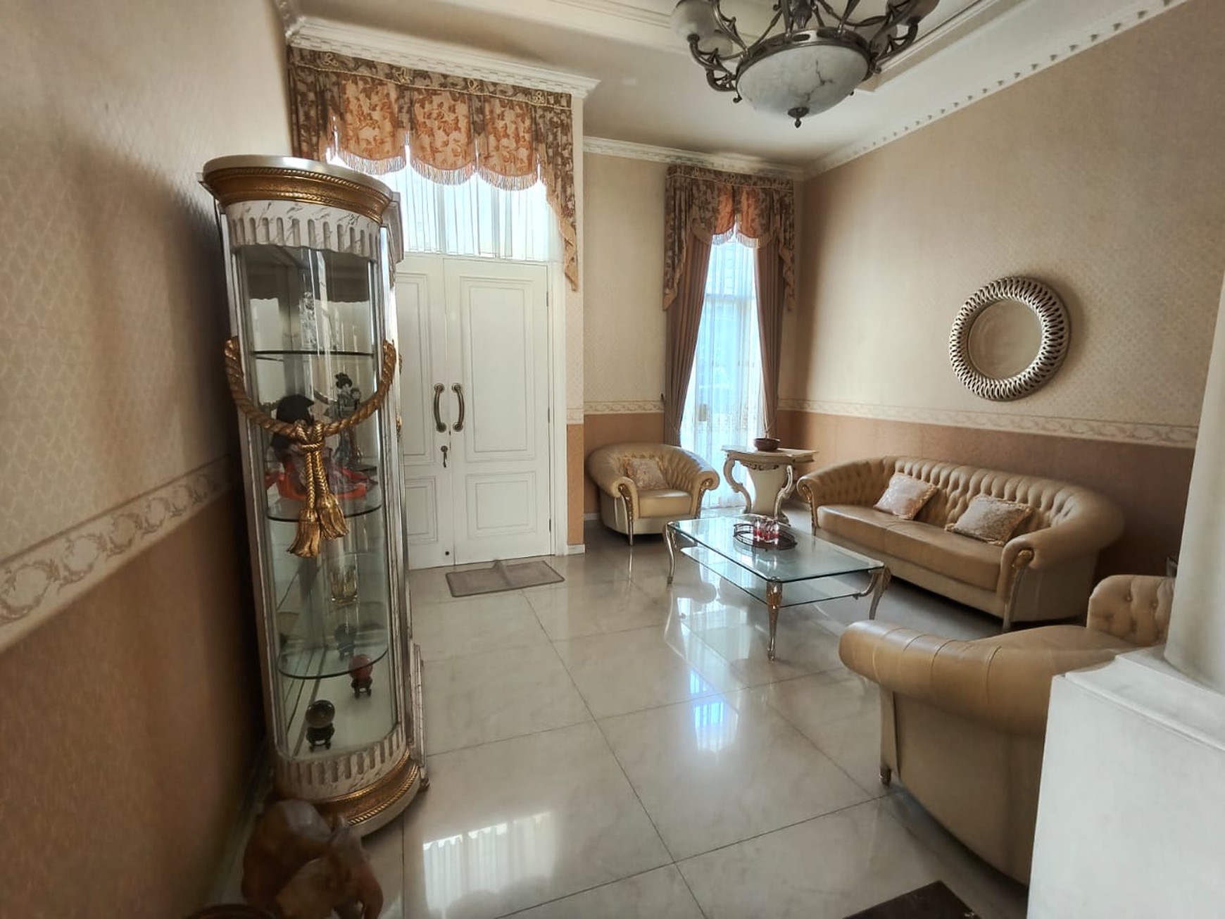 Dijual Cepat Rumah Asri & Ekslusif di Laguna Regency Pakuwon City
