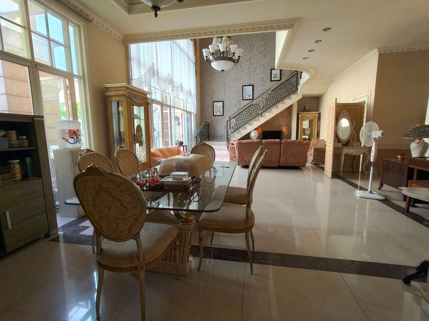 Dijual Cepat Rumah Asri & Ekslusif di Laguna Regency Pakuwon City