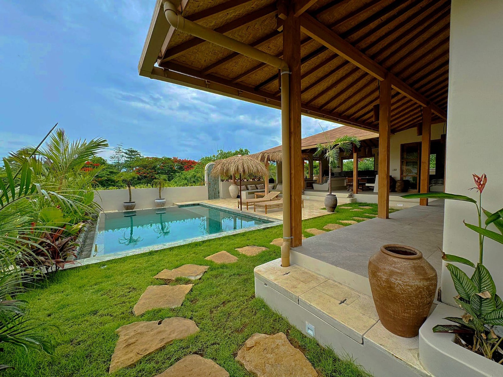 Peaceful Jungle-View Villa in Kulat, Pecatu