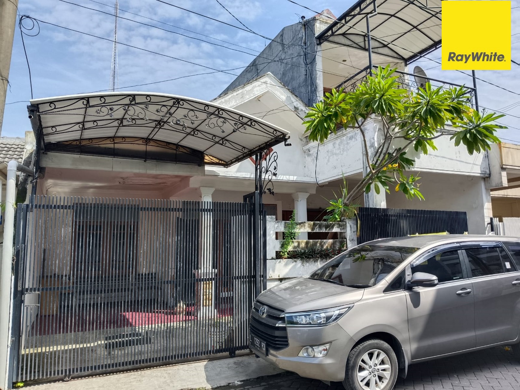 Disewakan Rumah di Simpang Darmo Permai Selatan Surabaya