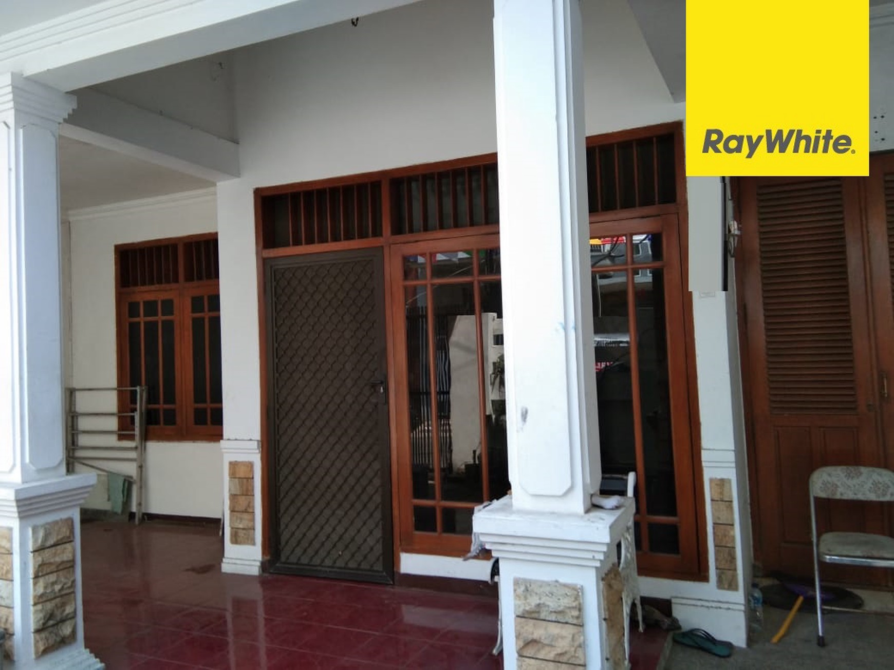 Disewakan Rumah di Simpang Darmo Permai Selatan Surabaya