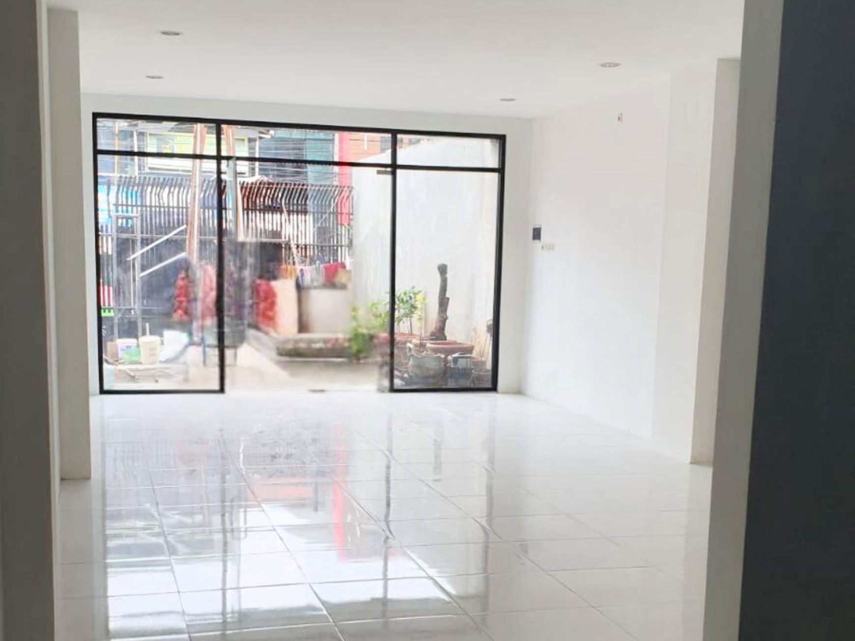 Ruko 3 Lantai Dijual/ Disewa di Tebet Jaksel