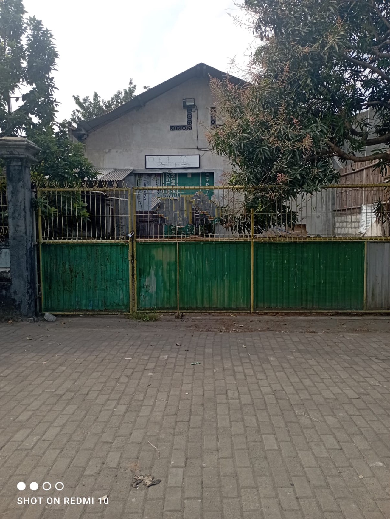 Tanah Dan Bangunan Cocok Untuk Gudang Dekat SMKN 2 Kasihan, Bantul