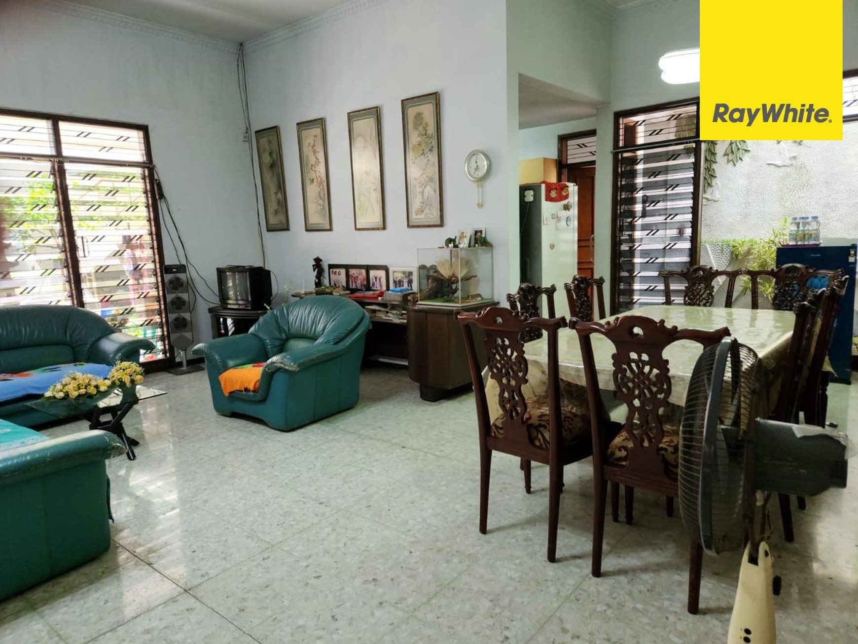 Dijual Rumah SHM di Dharmahusada Indah Surabaya