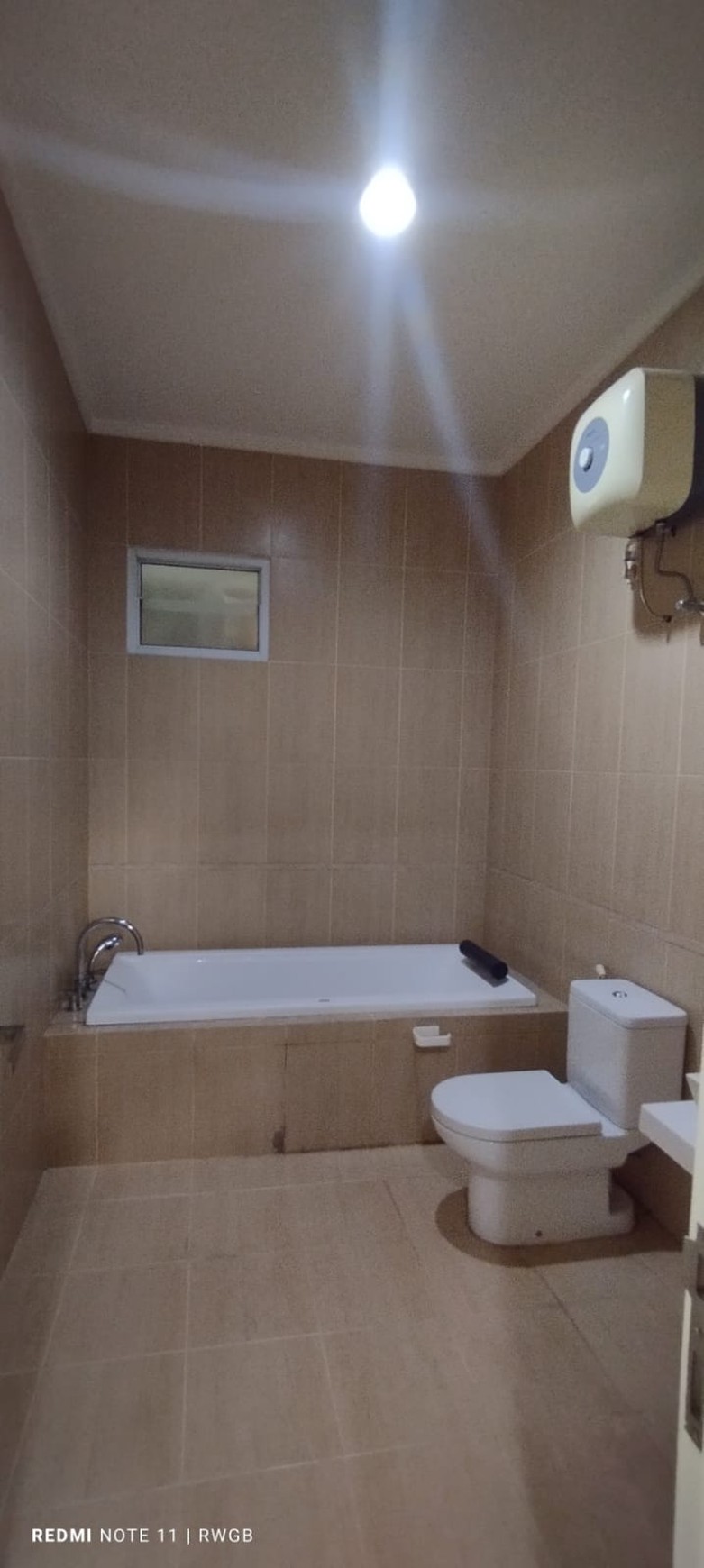 Disewakan rumah di De Park Cluster Cajuputy - BSD City Tangerang Selatan