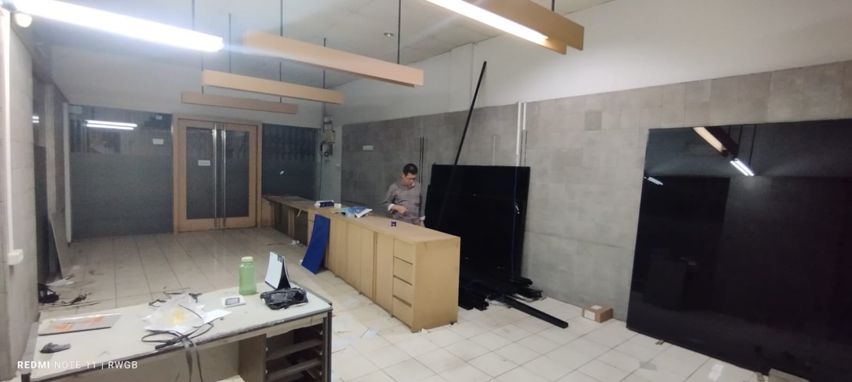 Disewakan ruko di Golden Boulevard - BSD City Tangerang Selatan