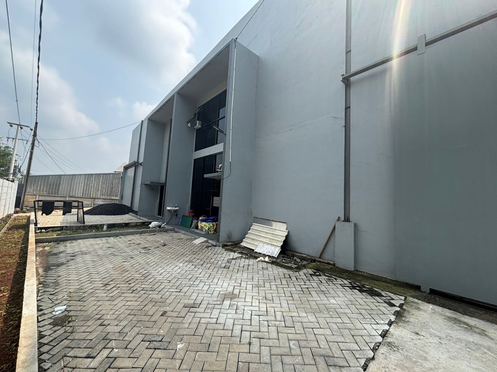 Disewakan Gudang Gandeng di daerah Gunung Sindur Bogor Lokasi Strategis