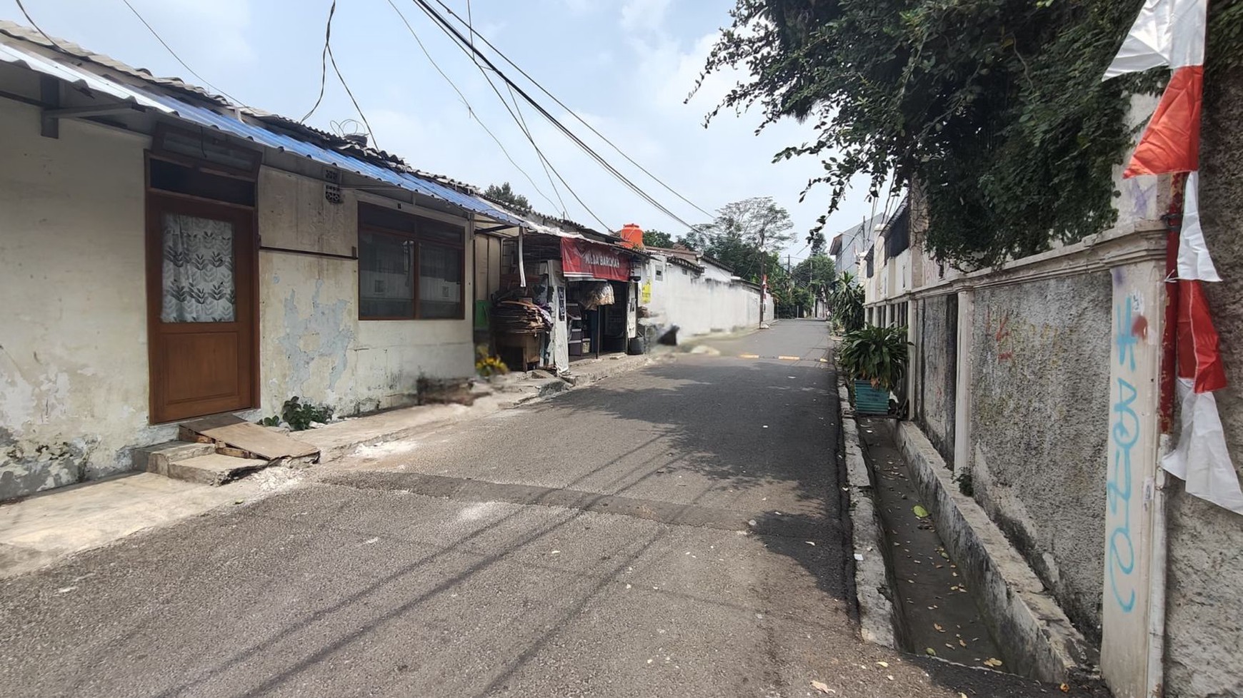 Ruang Usaha/ Kios di Menteng Dalam Tebet Jaksel