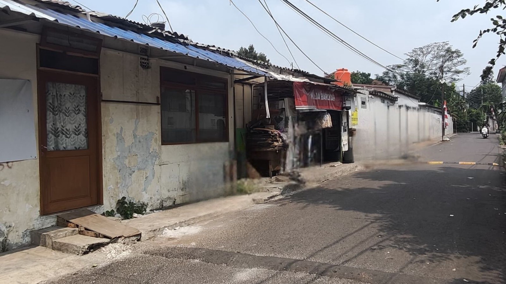 Ruang Usaha/ Kios di Menteng Dalam Tebet Jaksel