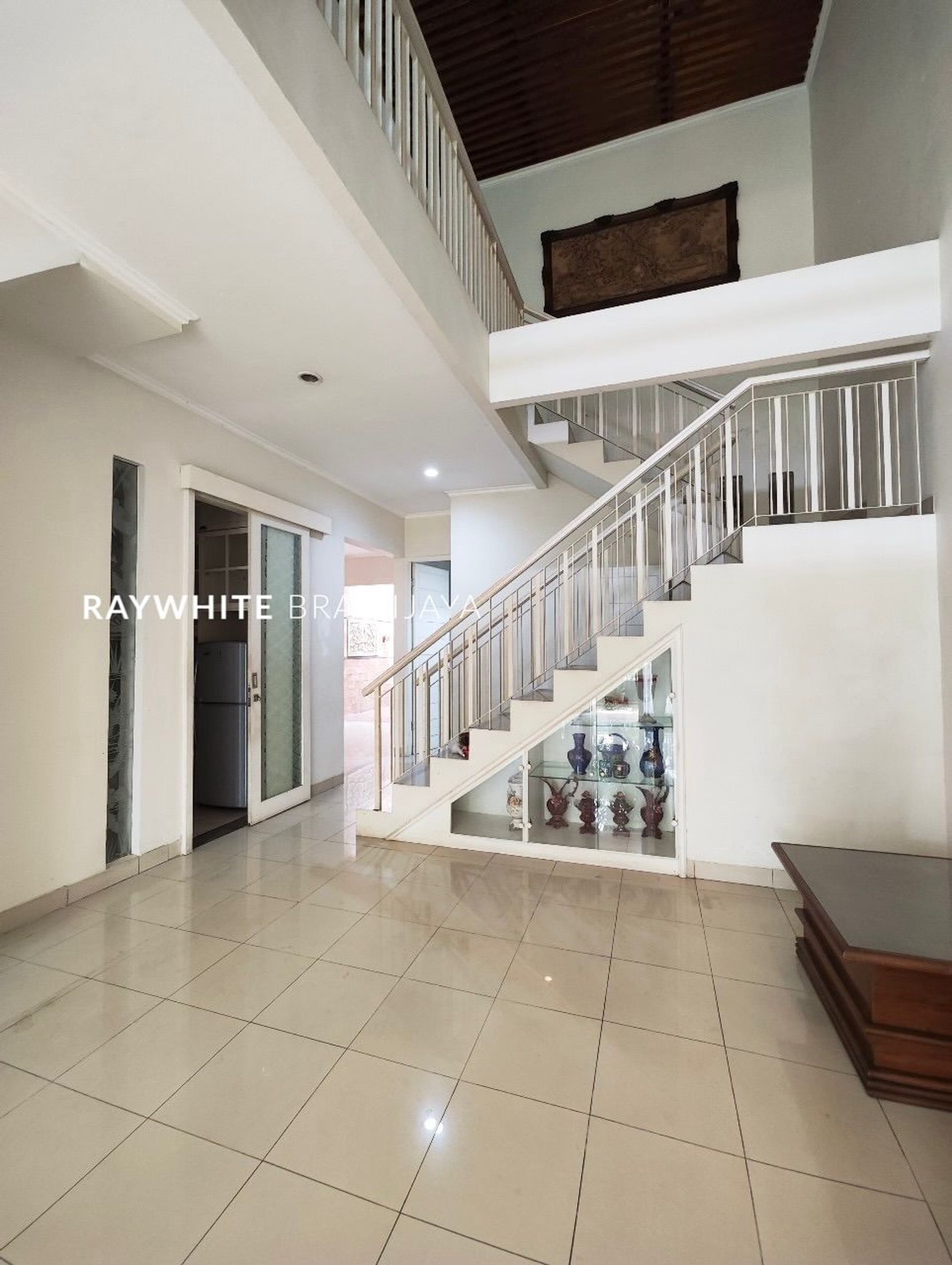 Rumah Dalam Perumahan Lokasi Strategis Area Kebayoran Baru