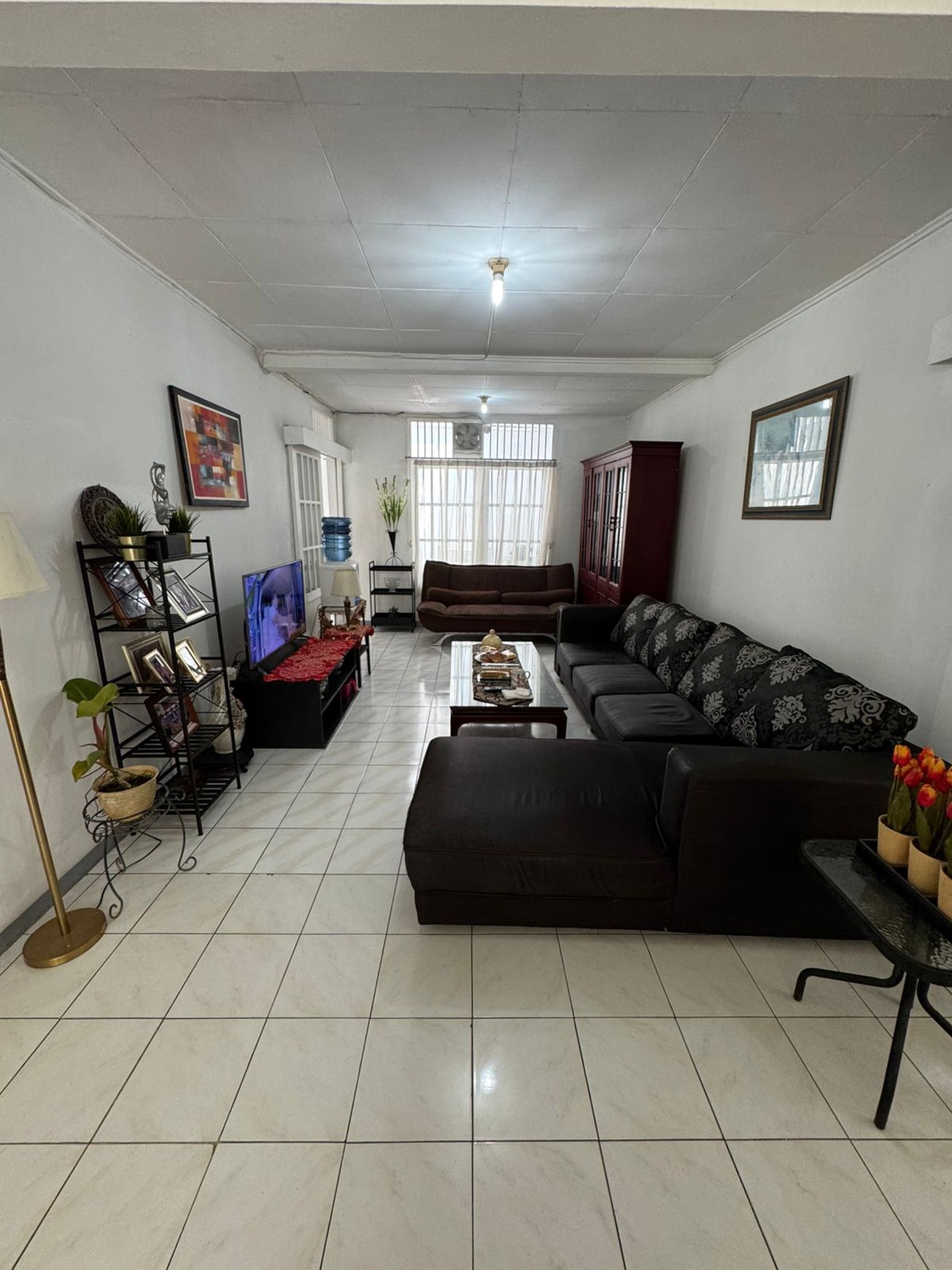 Rumah Bersih di Bintaro Sektor 2, sudah SHM 2 Lantai dengan KT 3+1 KM 2+1.