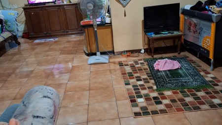 Rumah 2 Lantai di Jakarta Selatan Siap Huni dengan 4 KT 3 KM dan SHM @Ciputat
