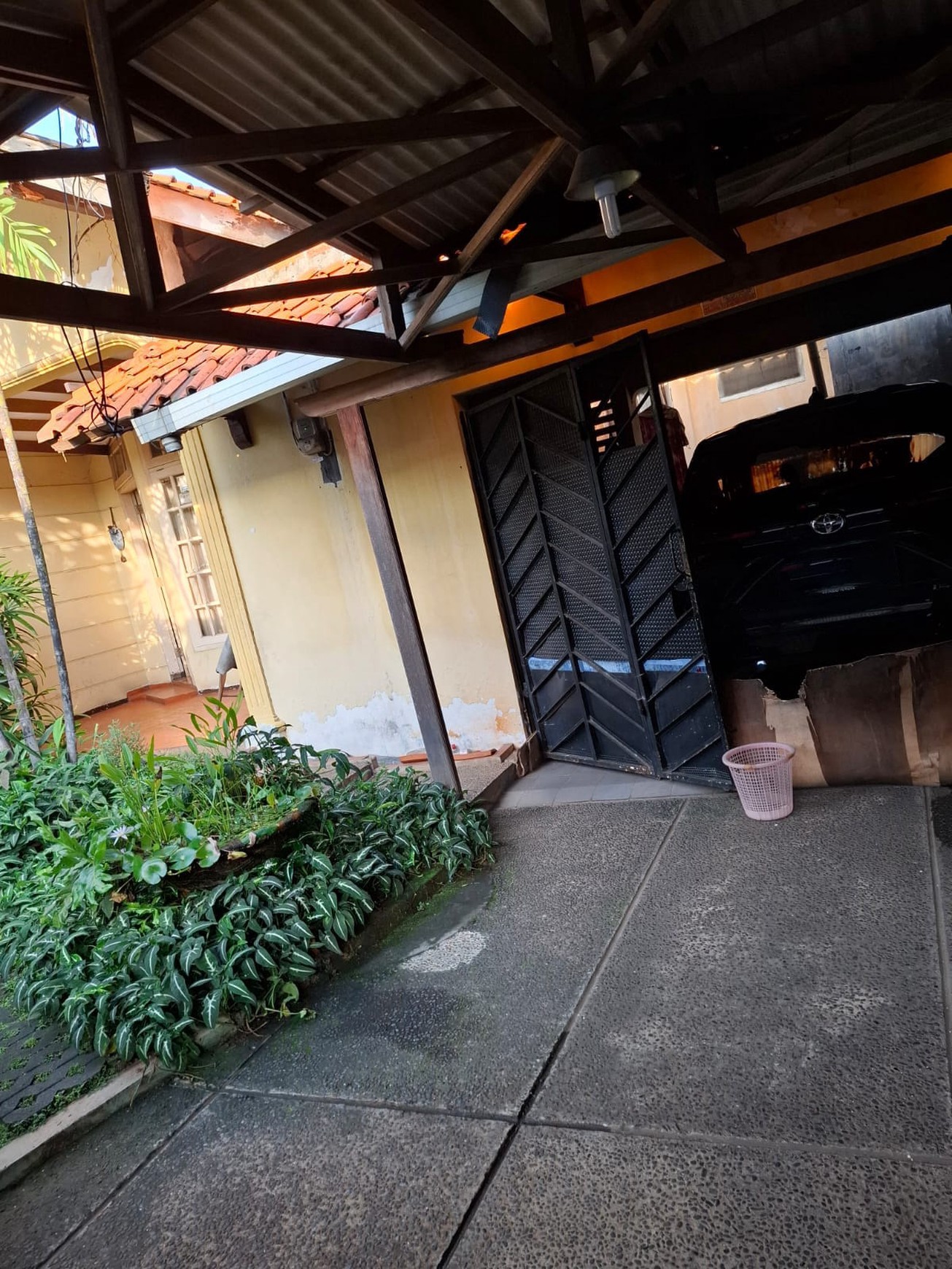 Rumah 2 Lantai di Jakarta Selatan Siap Huni dengan 4 KT 3 KM dan SHM @Ciputat