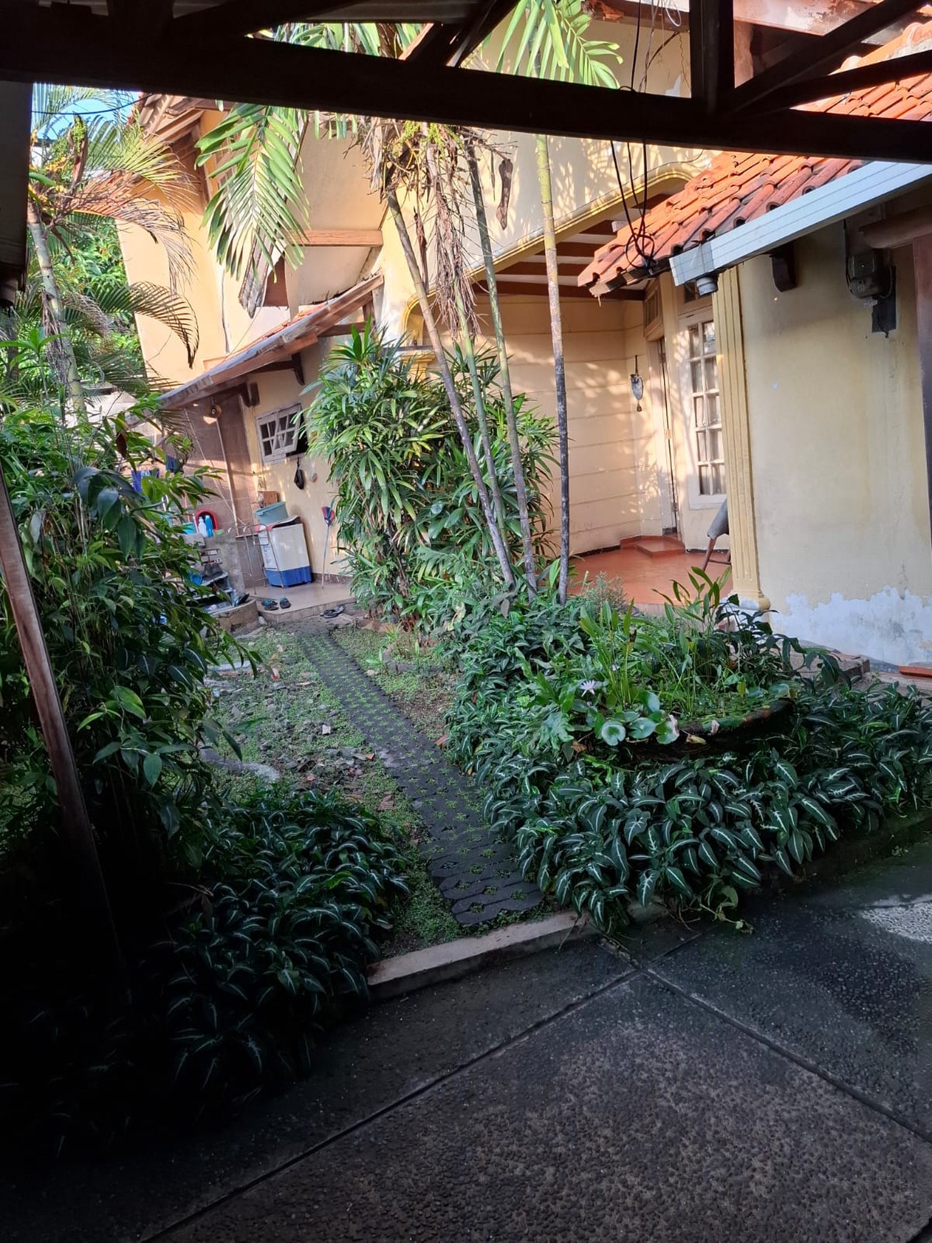 Rumah 2 Lantai di Jakarta Selatan Siap Huni dengan 4 KT 3 KM dan SHM @Ciputat