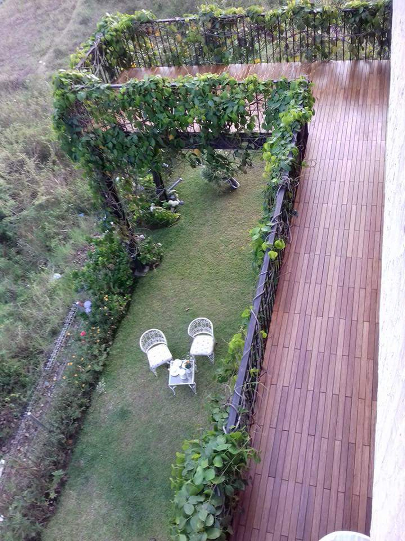 DIJUAL RUMAH VILLA CANTIK 2LT, GAYA EROPA DI VILLA DAGO PAKAR, BANDUNG