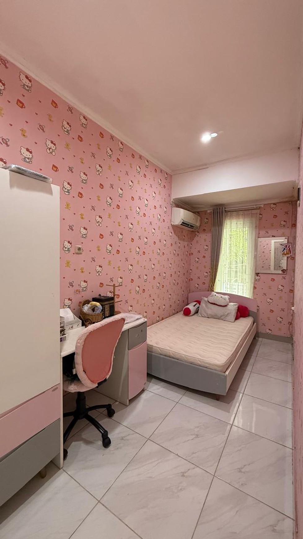 Rumah Cantik 1½ Lantai di Graha Bintaro dengan KT 3+1 KM 1+1@Graha Bintaro