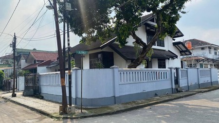Dijual Rumah Posisi  HOOK LOKASI STRATEGIS Blok H,Megapolitan Estate,Cinere