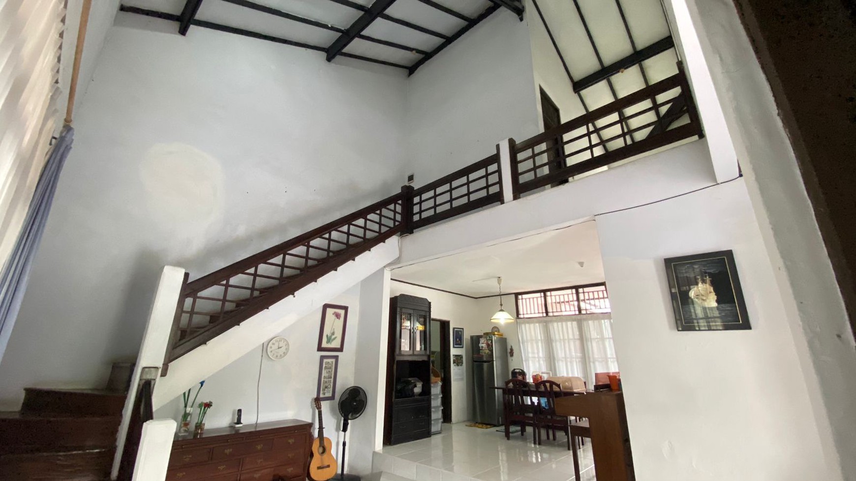 Dijual Rumah Posisi HOOK LOKASI STRATEGIS Blok H,Megapolitan Estate,Cinere