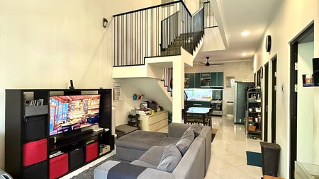 Rumah 2 Lantai Siap Huni di Graha Raya dengan Luas 105 dan Bangunan 160 SHM