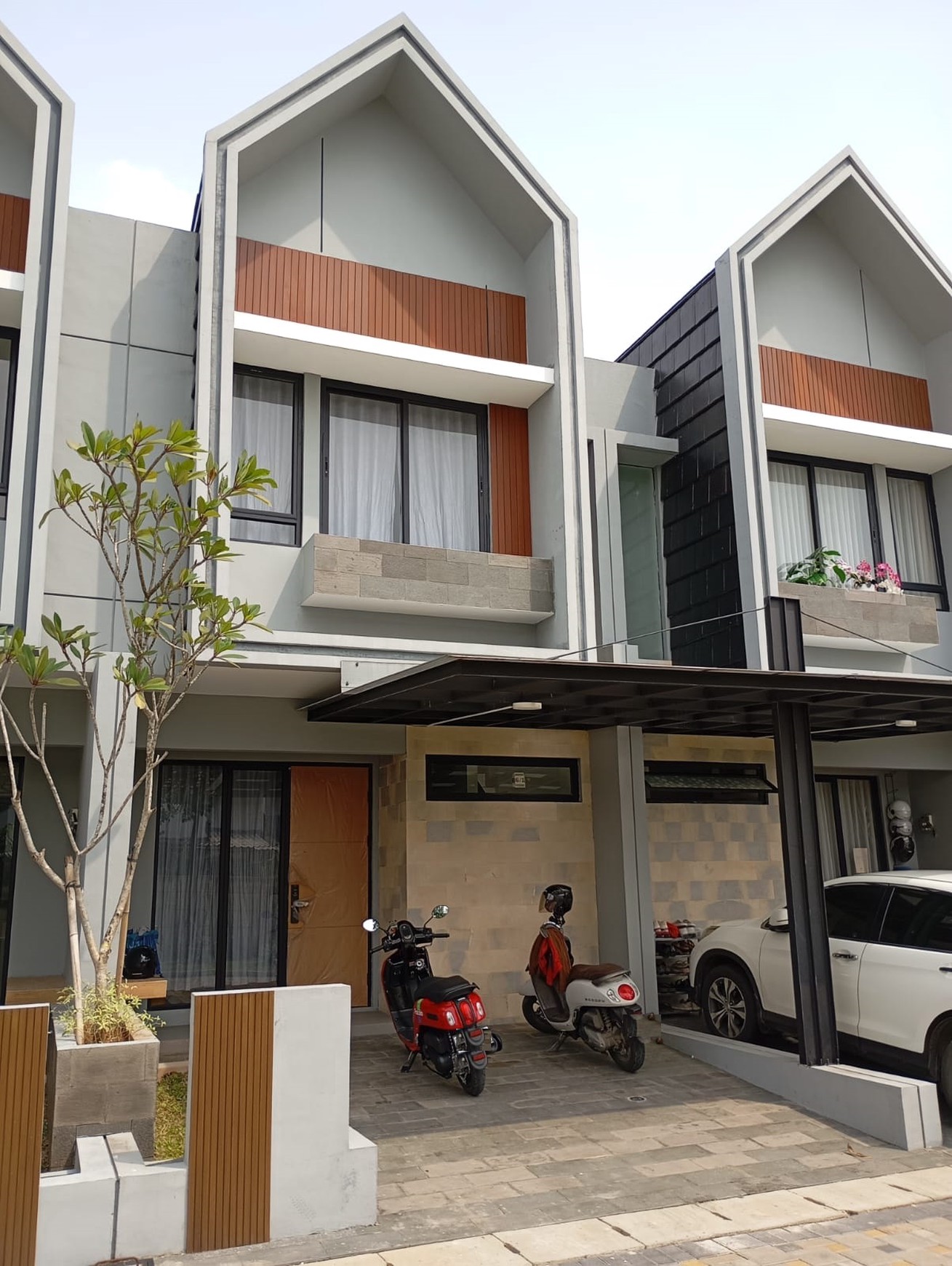 Rumah Brand New dlam Cluster, kemanan 24 Jam di Tangerang