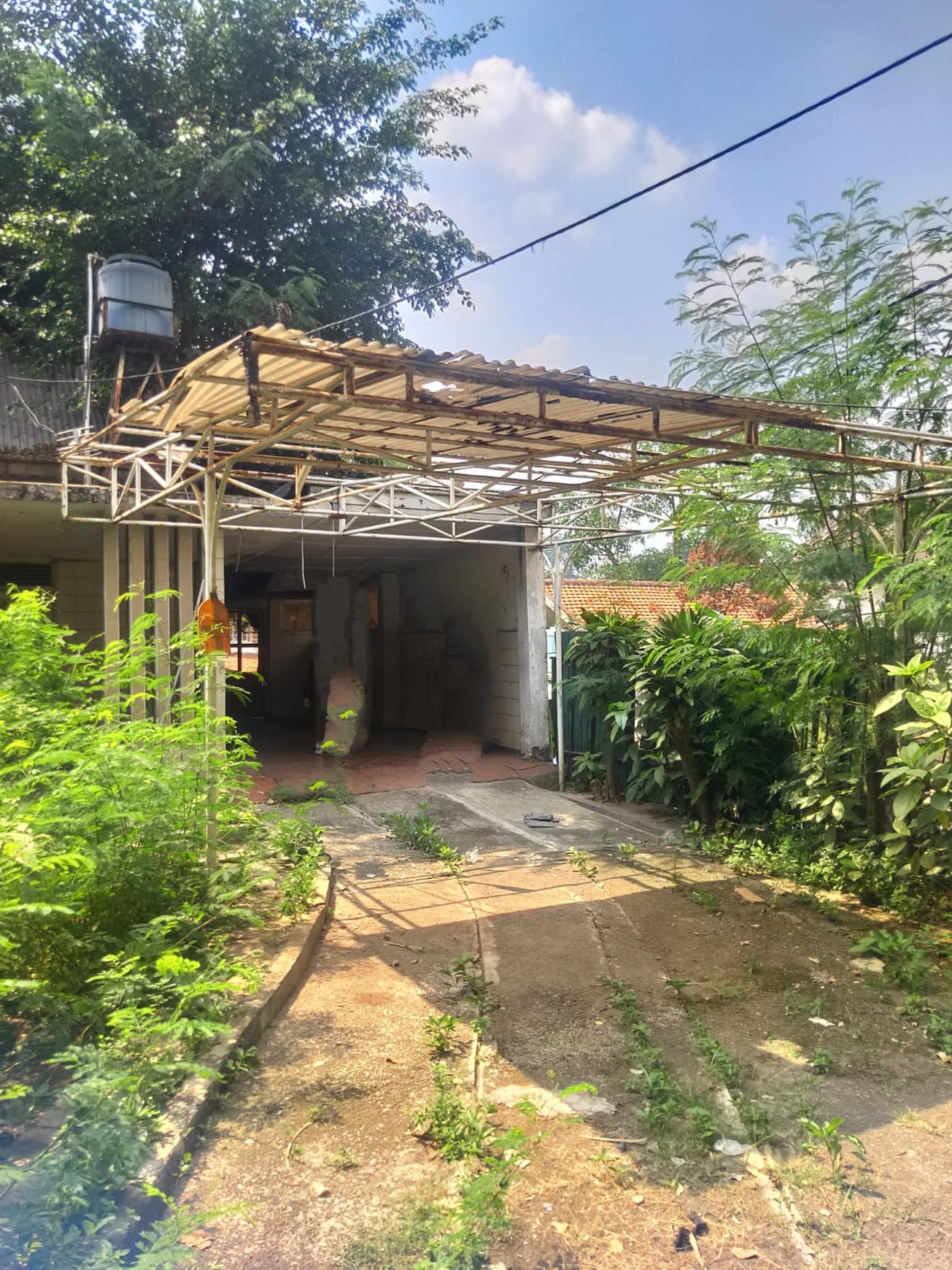 Rumah Hitung Tanah di Bawah NJOP Di Jalan Raya Prapanca Kebayoran Baru