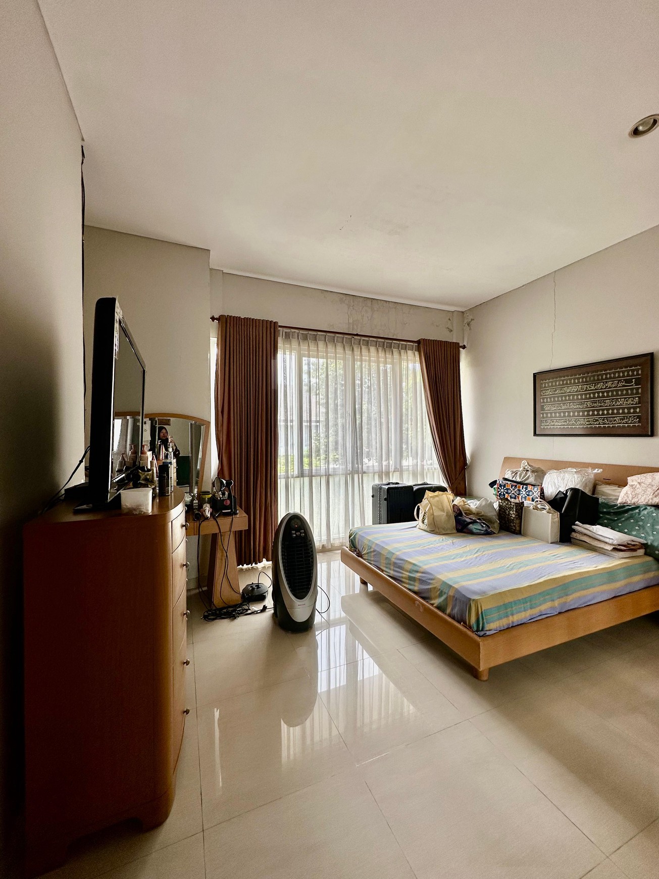 Rumah di Bintaro Dalam Cluster SHM dengan KT 4+1 KM 3+1, 2 Lantai SHM